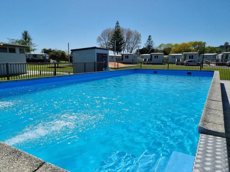 pool whakatane motel 768x576