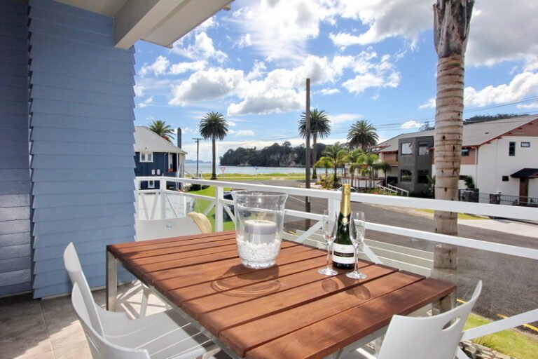 2 bedroom motel whitianga 768x512