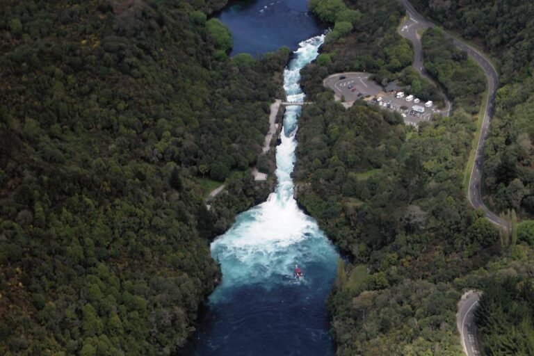 Huka Falls scenic flight 768x512