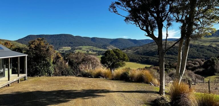 Riroriro Cottage 768x373