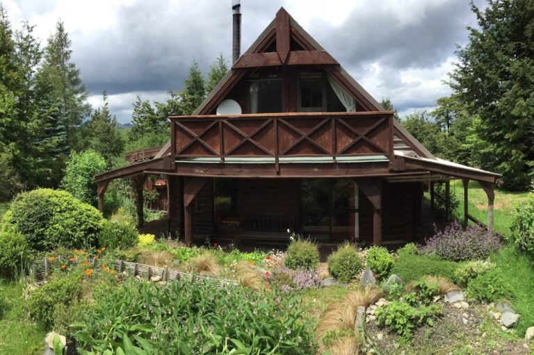 The Beeches Log Cabin 768x511