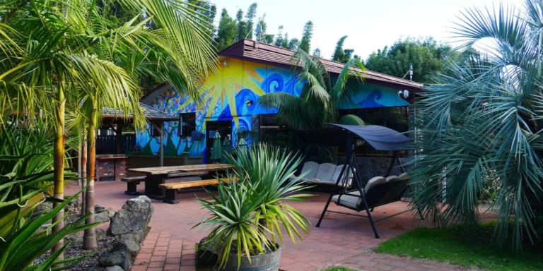 accommodation 90 mile beach 768x384