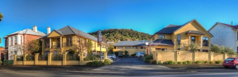 alhambra oaks dunedin 768x250