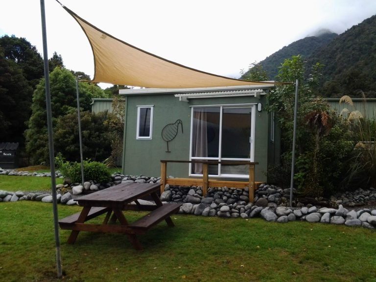 cabin arthurs pass 768x576