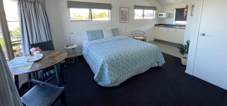 colonial motel blenheim 768x360