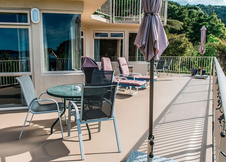 deck paihia apartments 768x552