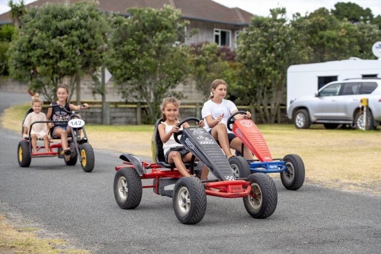 family holiday whakatane 768x513