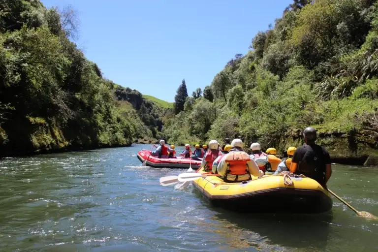 family rafting hawkes bay 768x512