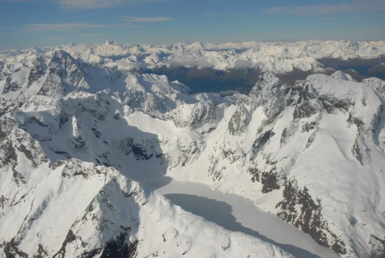fly milford sound 768x514