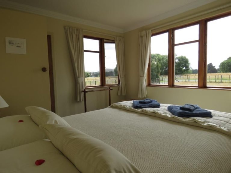 hawkes bay farmstay 768x576