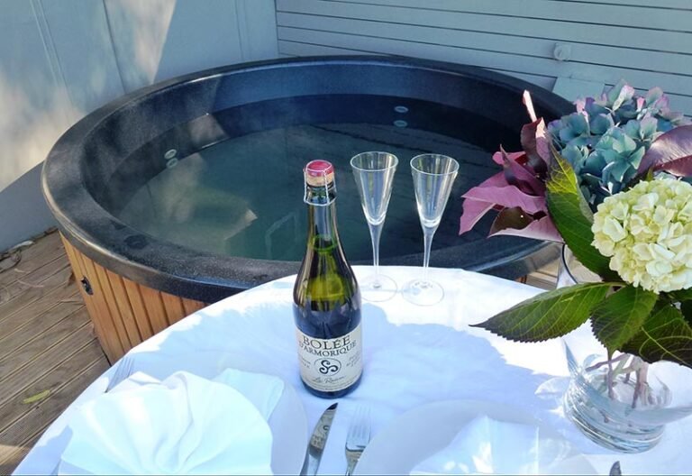 hot tub rotorua farmstay 768x528