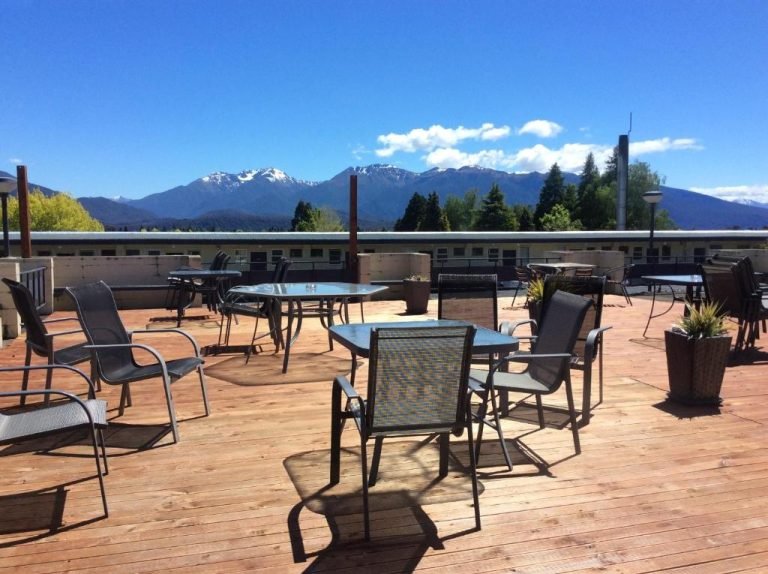 hotel accommodation te anau 768x574