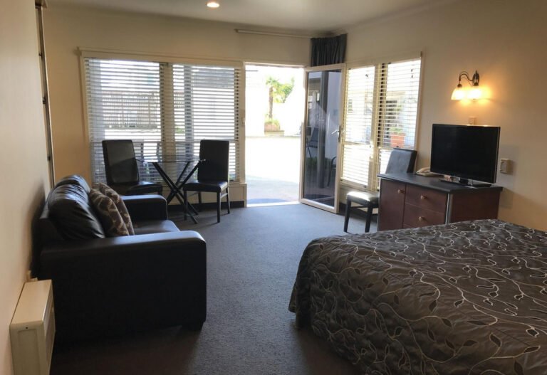 hotel gisborne city 768x527