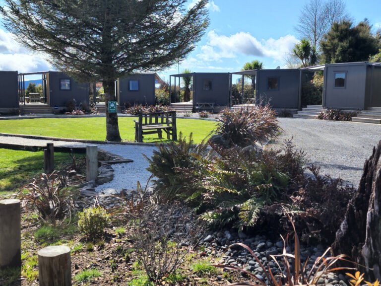 hotel tongariro national park 768x576