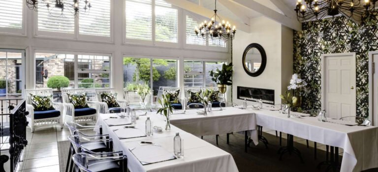 lake rotorua luxury venue 768x349