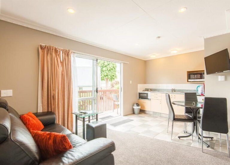 lake wanaka motel 768x552