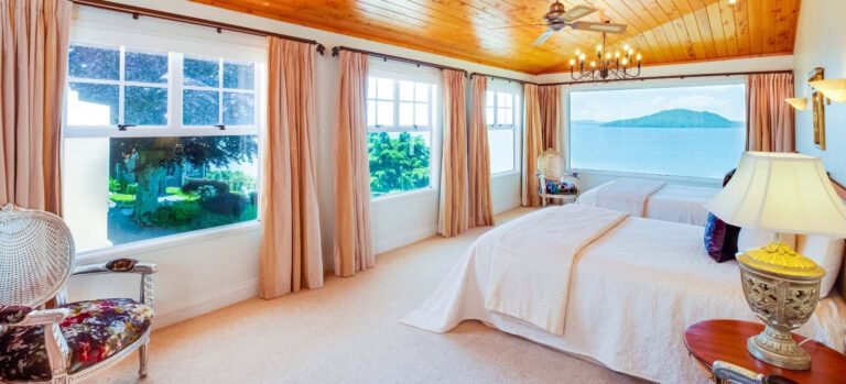 luxury hotel lake rotorua 768x349