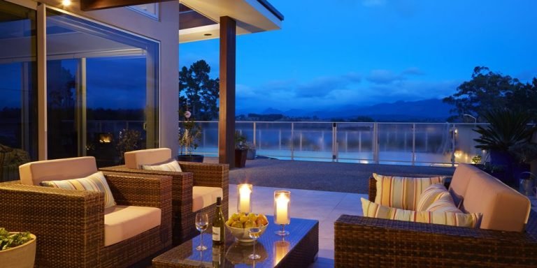 nelson waterfront lodge 768x384