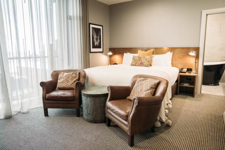 new plymouth luxury hotel 768x512