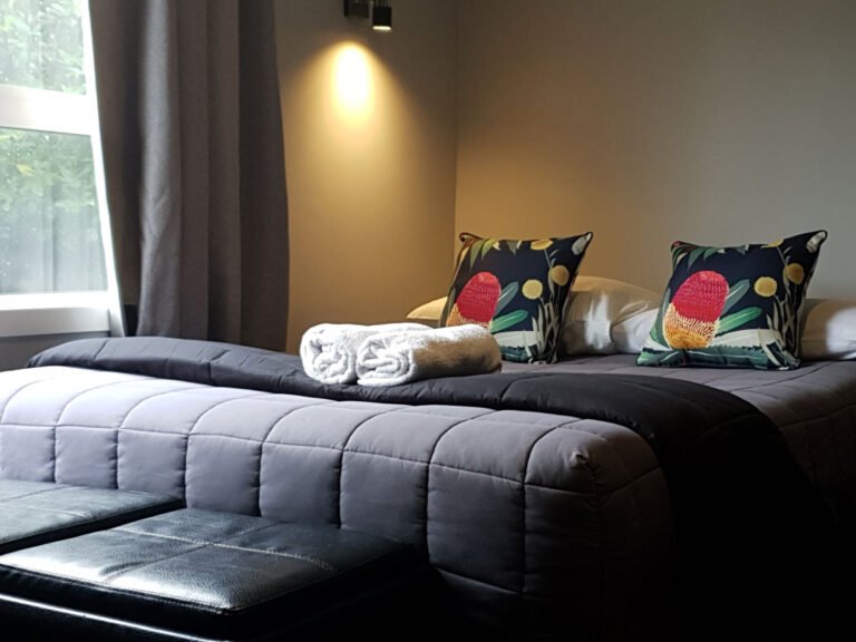 plateau lodge bedroom 768x576