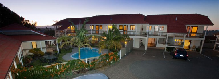 pool tauranga motel 1 768x278