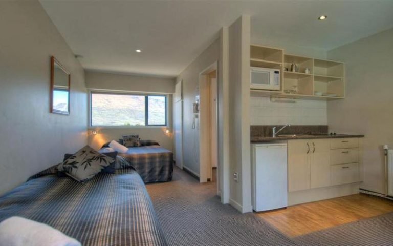 queenstown hotel 768x480