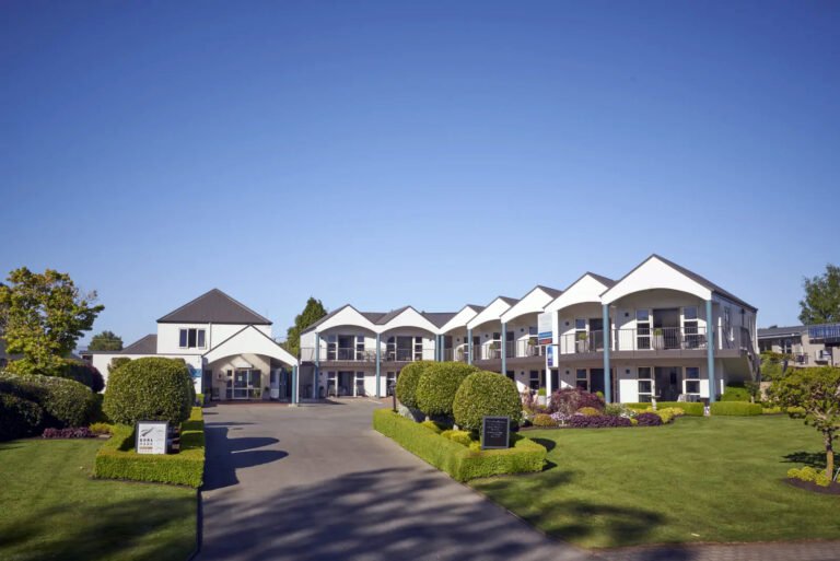 radfords lake te anau 768x513