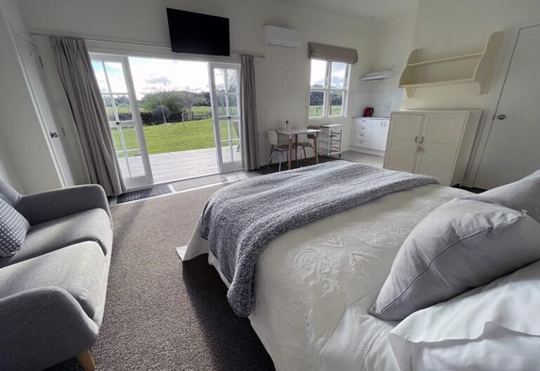 rotorua farmstay cottage 768x528