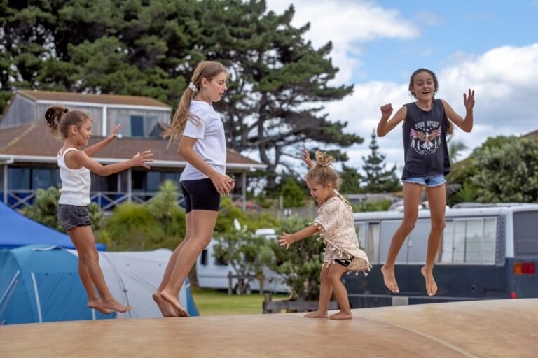 whakatane beach motel 768x512