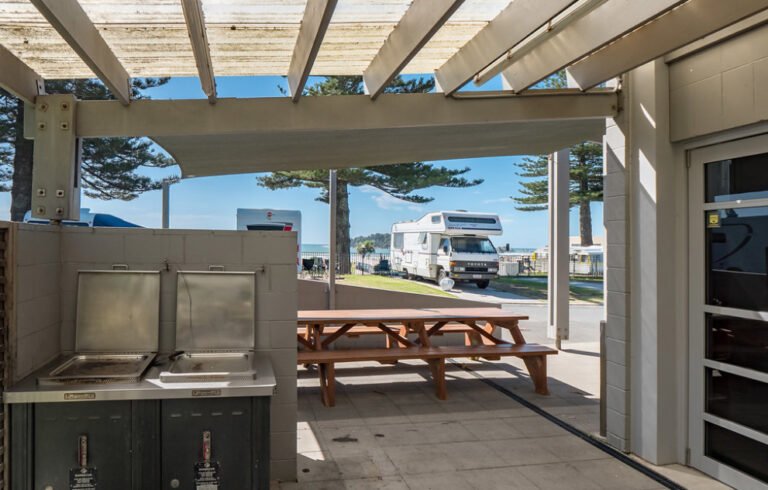 bbq mt maunganui holiday park 768x490