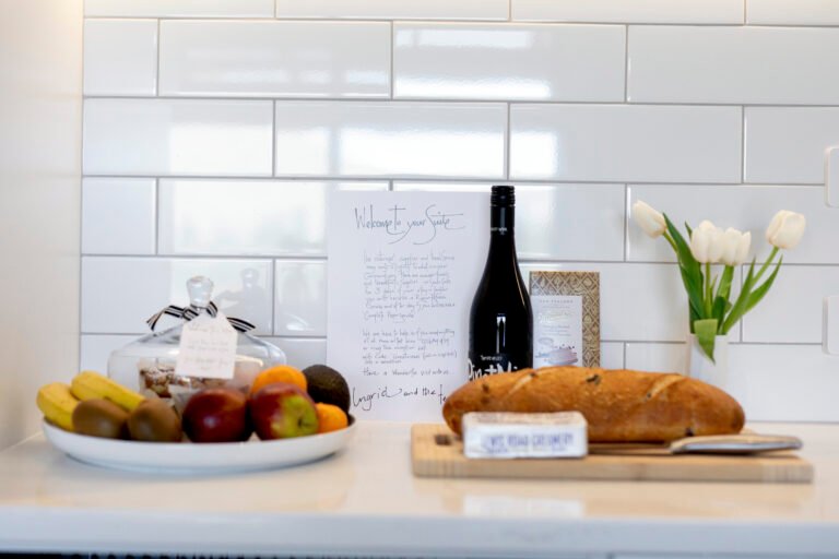 breakfast queenstown hotel 768x512