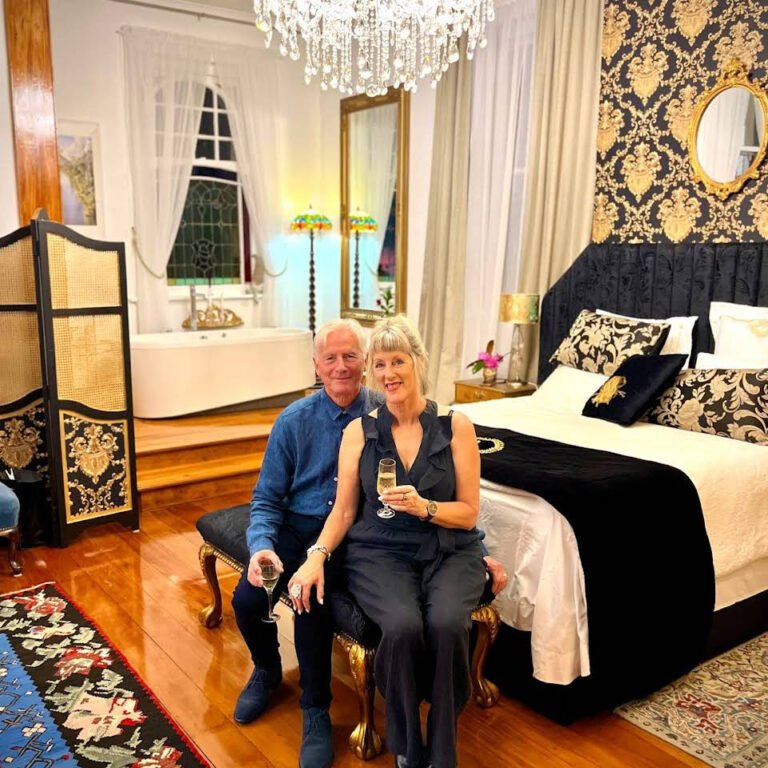 eltham luxury accommodation 768x768