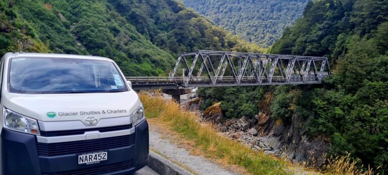 glacier shuttles franz josef 768x346
