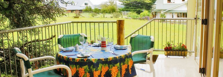 holiday house kerikeri 768x267