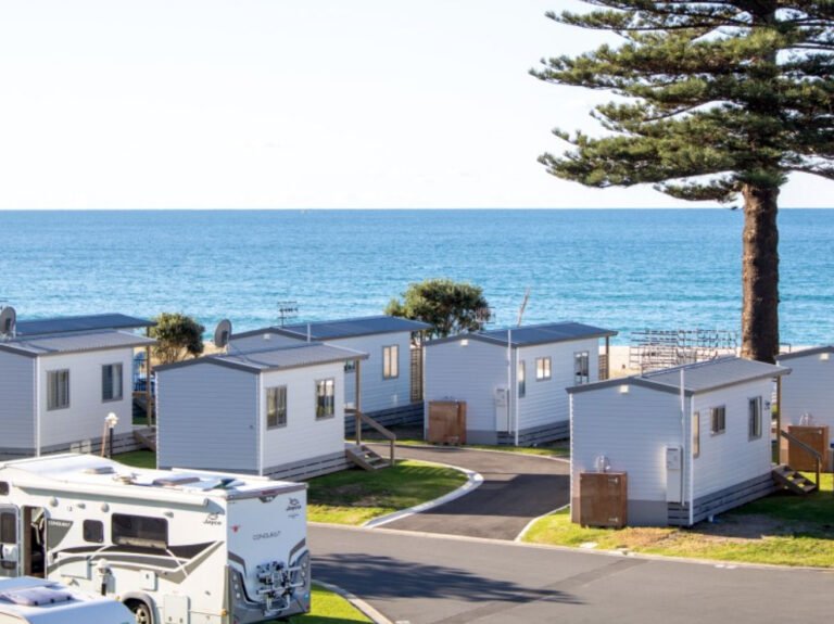 mt maunganui beach cabins 768x575