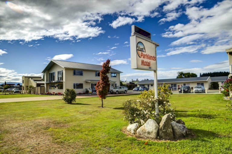 parklands motel te anau 768x513