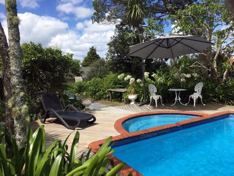 pool kerikeri accommodation 1 768x577