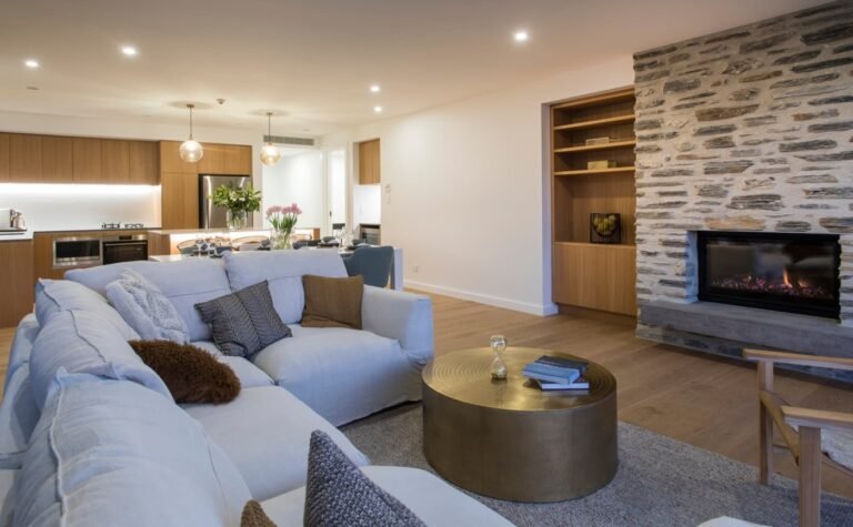 stay in wanaka apartments 768x475