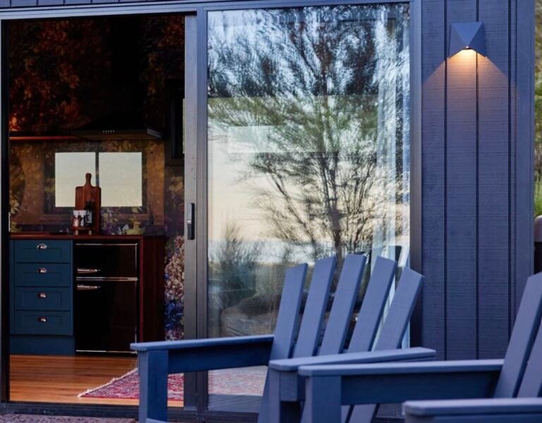 tiny house stay kaikoura 768x599