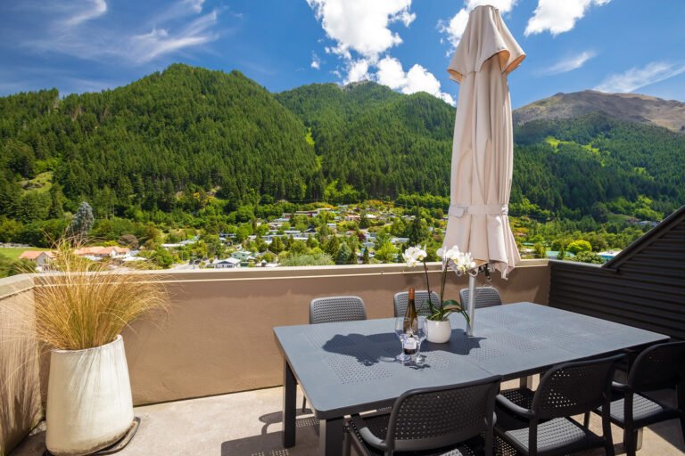 view queenstown accommodation 1 768x512