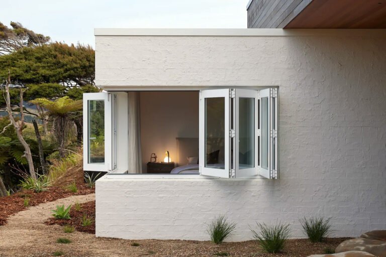 Holiday home Raglan NZ 768x512