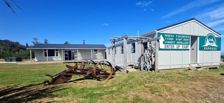 Rarakau Lodge Southland 768x355