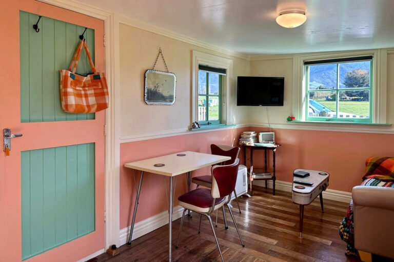 Retro accommodation Kaikoura 768x511