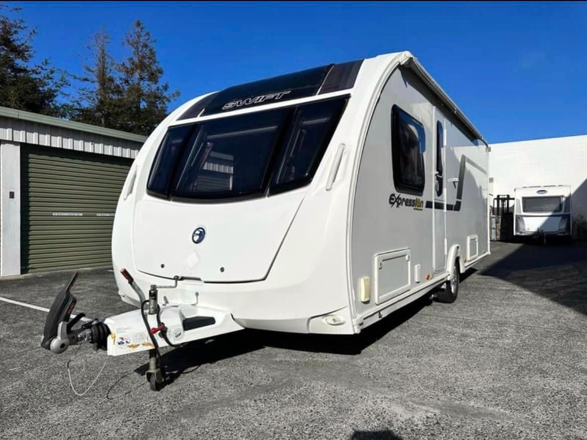 Rent n Roll Caravan Hire, Taupo, Waikato photo 4