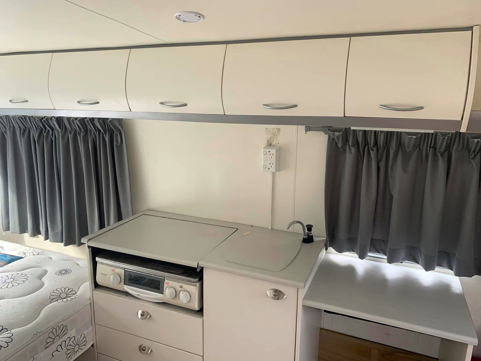 Rent n Roll Caravan Hire, Taupo, Waikato photo 5