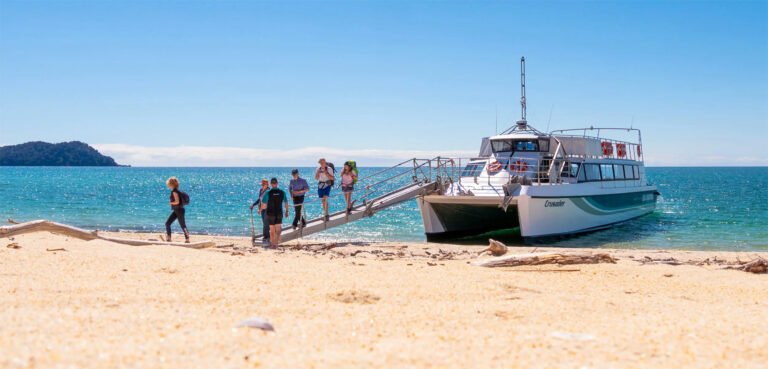 Abel Tasman trampers transport 768x369