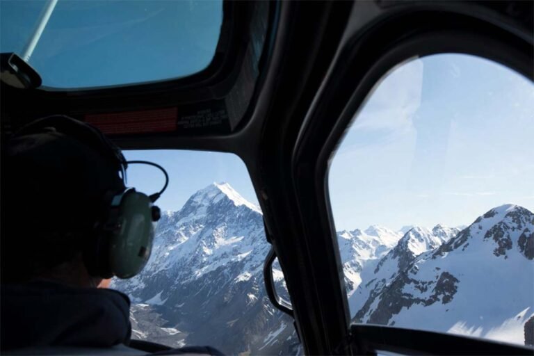 Mt Cook scenic flight 768x512