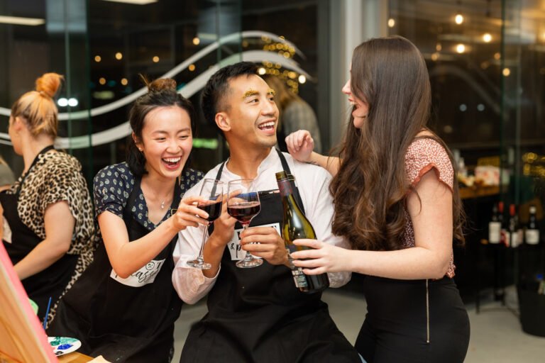 wine paint hawkes bay 768x512