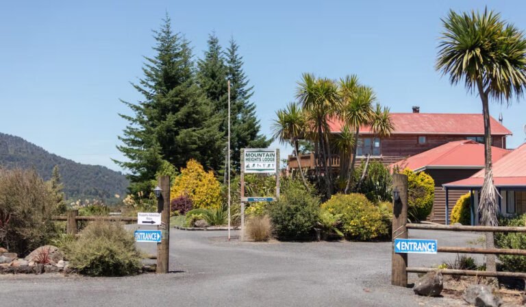 Mountain Heights Lodge Tongariro 768x448