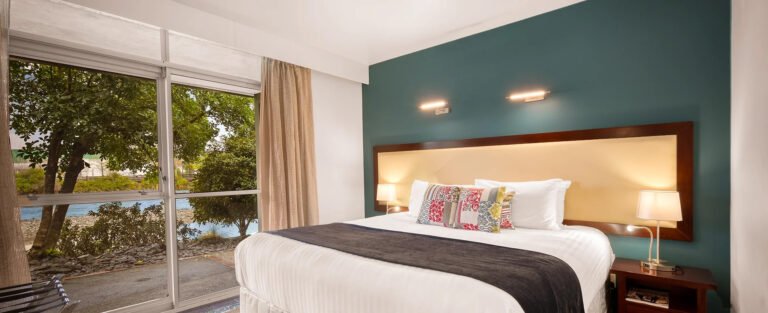 Nelson hotel in room spa 1 768x313